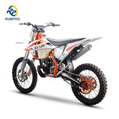 2024 Водоохлажденный 250cc 2-тактный бензиновый грязный велосипед для внедорожного мотокросса