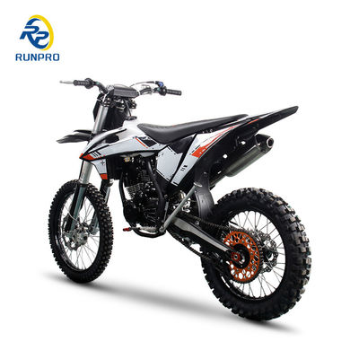 Приготовьтесь доминировать в соревнованиях с 300cc Pit Bike от Runpro Racing